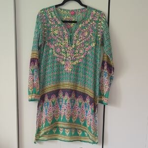 Raj Green Tunic Top with V-Neck and 3/4 Sleeves